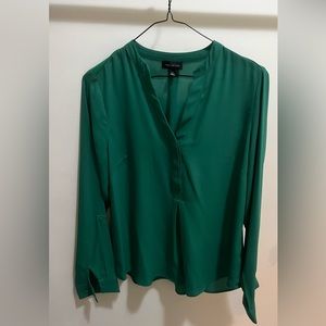 The Limited Blouse in green